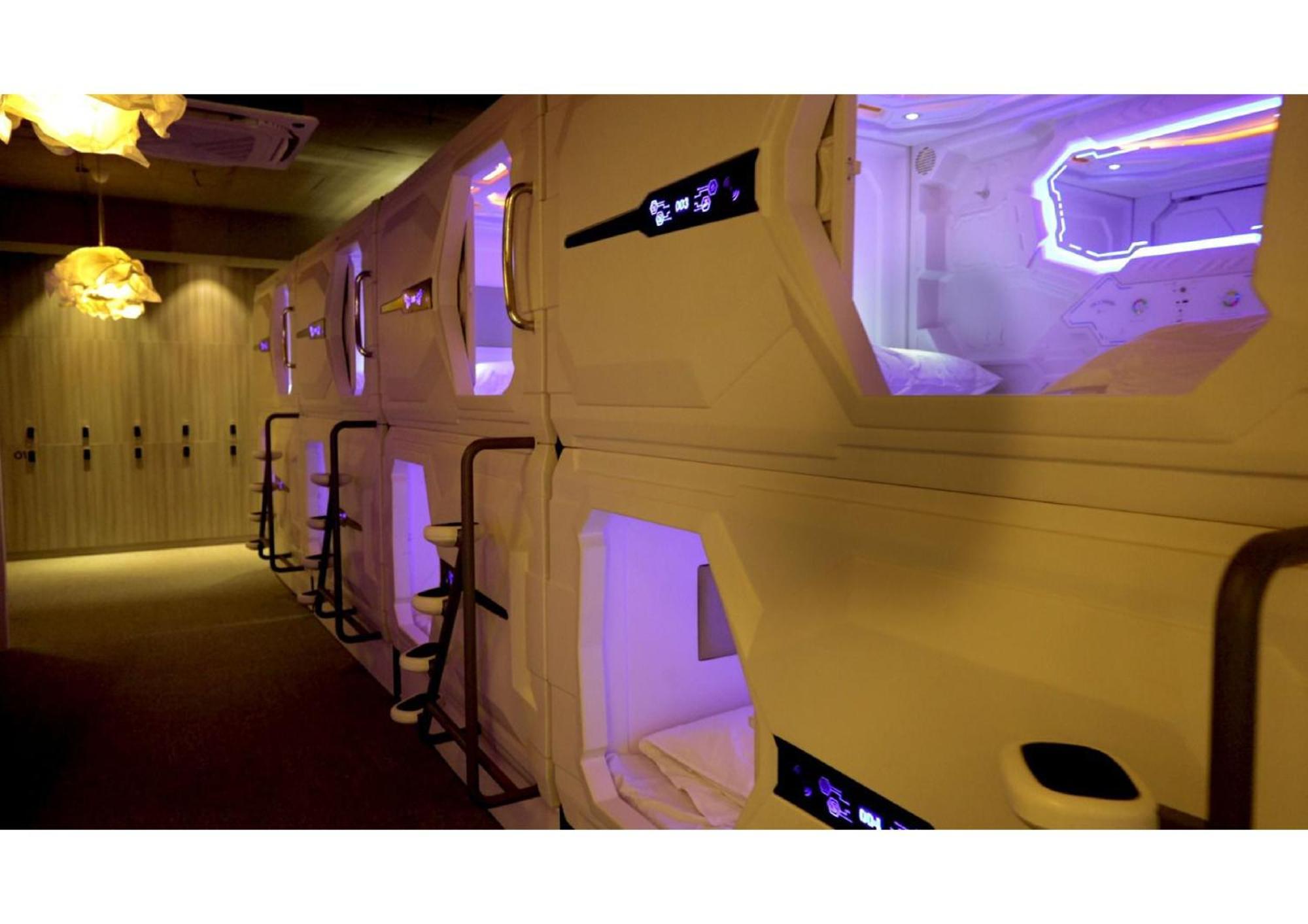 Blr Pods Hotel Bangalore Eksteriør billede