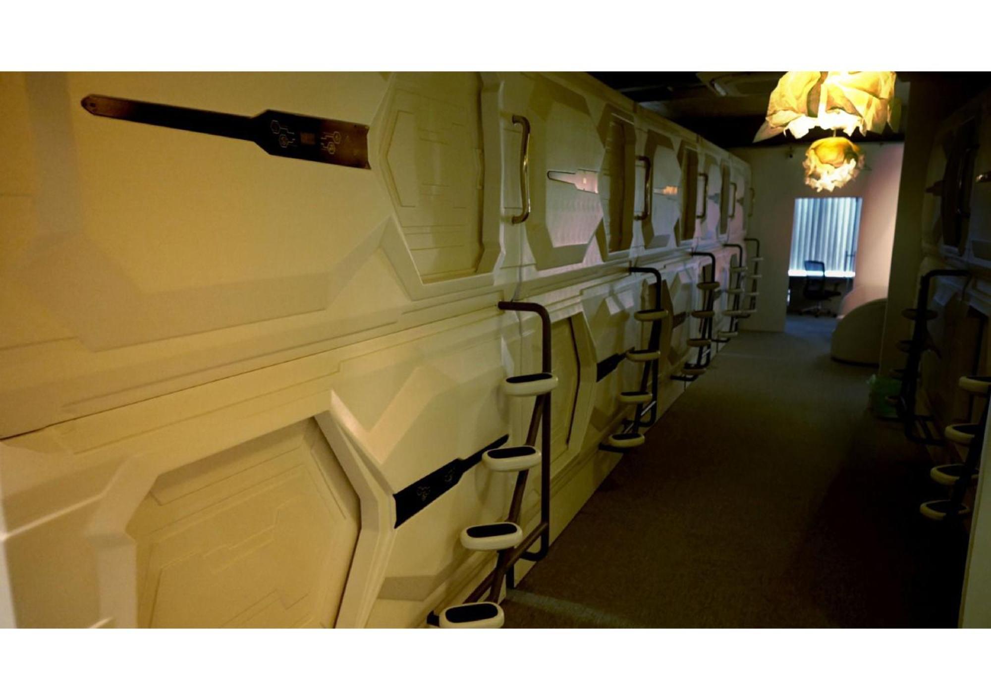 Blr Pods Hotel Bangalore Eksteriør billede